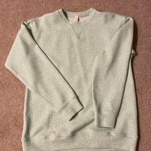 Lululemon sweatshirt! A beautiful sea blue green color!